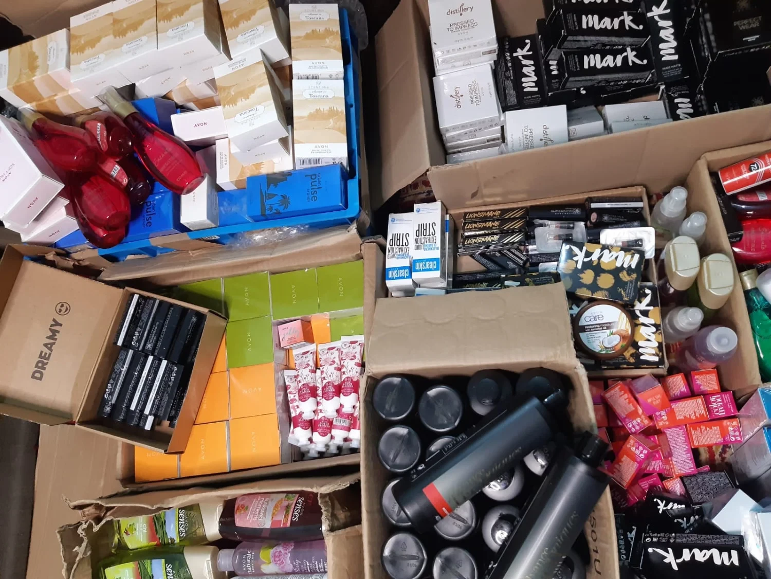 Branded Mix Cosmetics